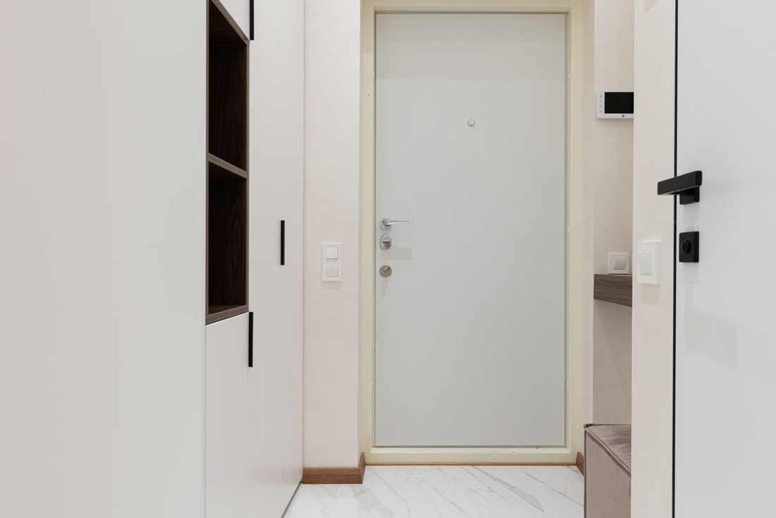 mały przedpokój w bloku